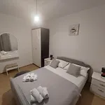 Dominik *
