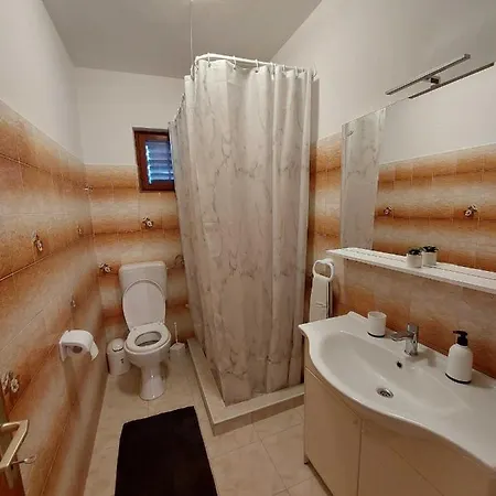 Apartment Dominik Smokvica (Korcula)